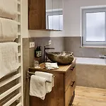 - Alpenhotel Fischer 4 Sterne - Adults Only Apartament Berchtesgaden
