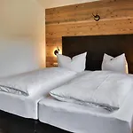 - Alpenhotel Fischer 4 Sterne - Adults Only アパート
