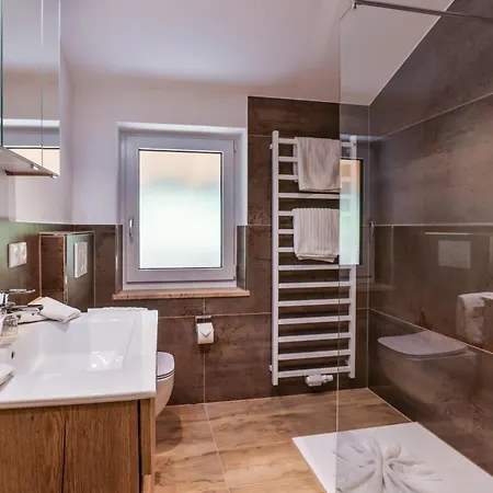 Appartement - Alpenhotel Fischer 4 Sterne - Adults Only 4*