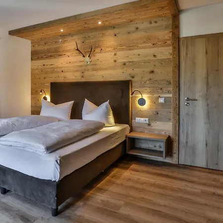 - Alpenhotel Fischer 4 Sterne - Adults Only Appartement Berchtesgaden