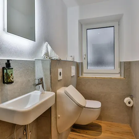 - Alpenhotel Fischer 4 Sterne - Adults Only Appartement