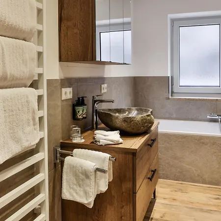 - Alpenhotel Fischer 4 Sterne - Adults Only Appartement Berchtesgaden